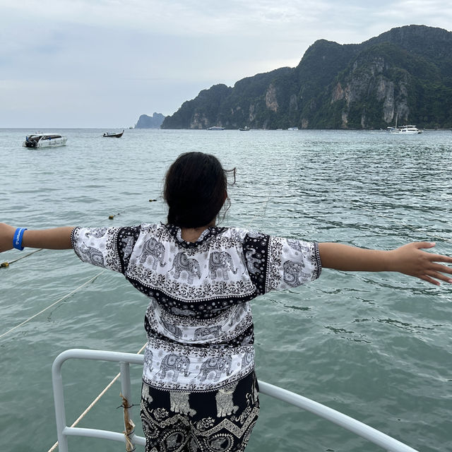 Maya bay Phiphi island 🏝️