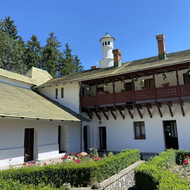 Exploring Sinaia and Peleș Castle