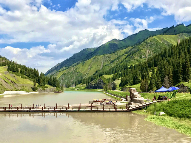 去新疆過夏天  天山大峽谷的自然景觀資源豐富