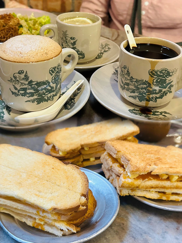 Coffee in the mountain valley ⛰️ Kin Lorong Valley Chang Jiang White Coffee☕️