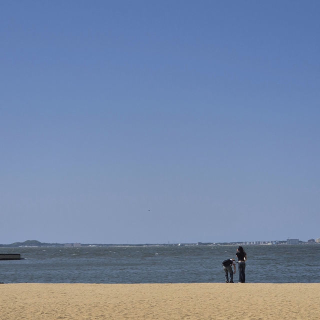 Momochi Seaside Park...In Fukuoka, Japan🌊🇯🇵