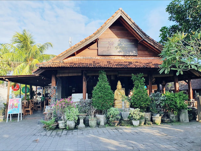 Mother Mangku's Divine Chicken Rice Petitenget Seminyak