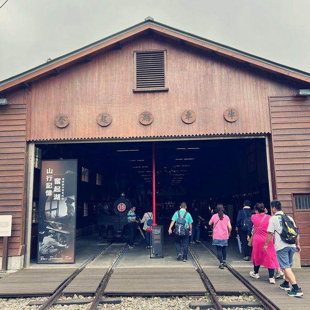 Step Back in Time: Exploring Fenqihu Old Street