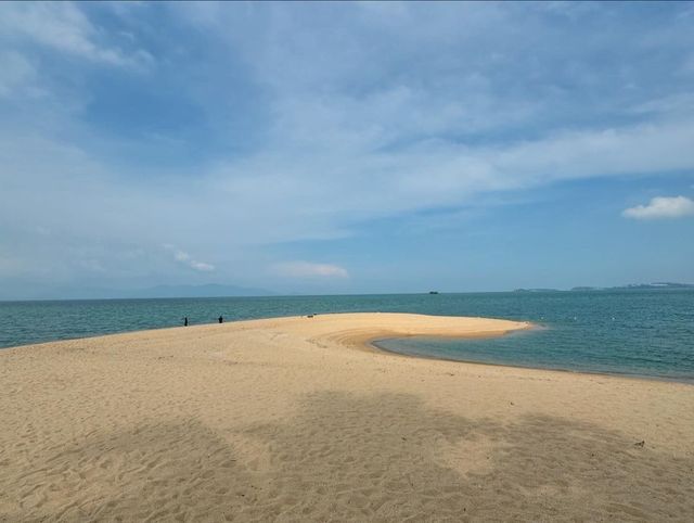 《蘇梅島 W 酒店：熱帶風情中的奢華之選》。