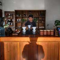 GIMBO COFFE ROASTERY | Having coffee by the rice fields