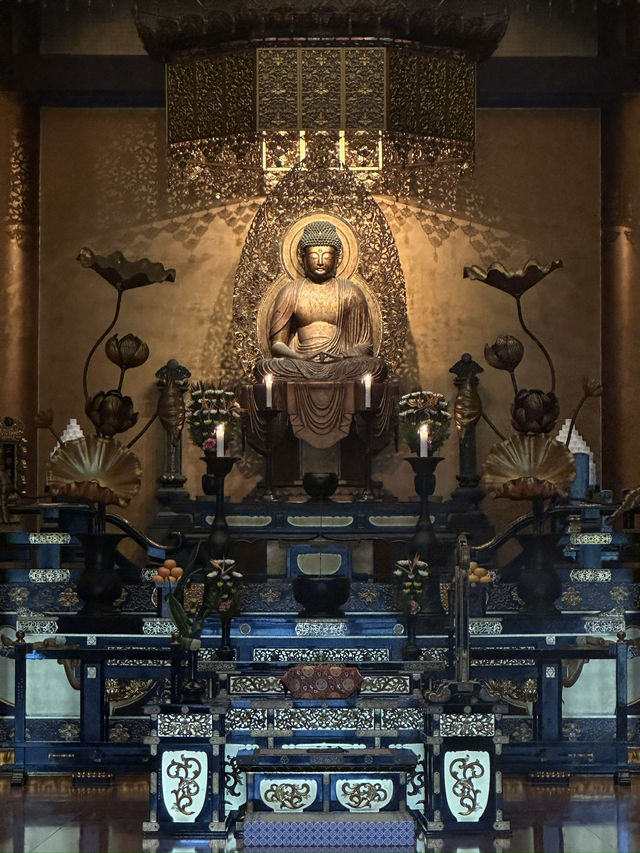 Discover Serenity at Zojoji Temple in Tokyo