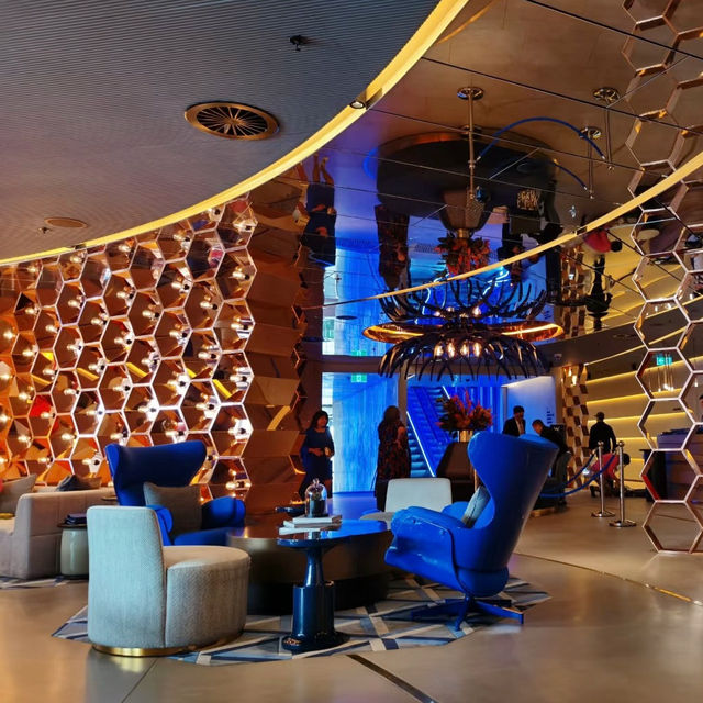 Where Glamour Meets the Harbour: My Dazzling Stay at W Sydney