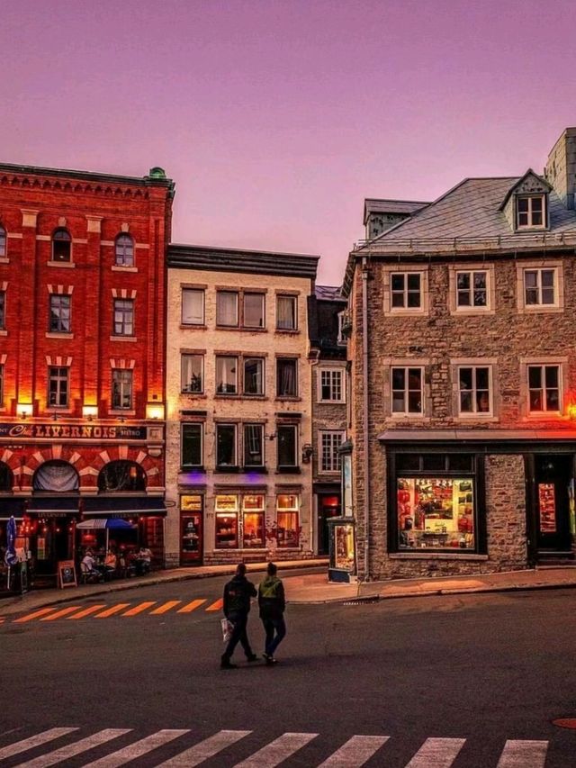 Rue de la Commune in Quebec