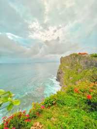 Bali's Uluwatu Temple and Kecak Dance Experience