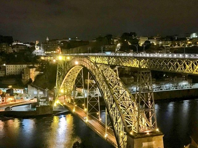 葡萄牙Porto：杜洛河與路易一世鐵橋的白天與夜晚