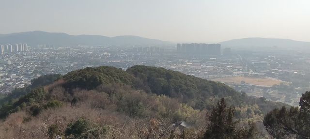 冬日登靈岩山