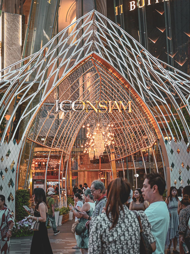 ICONSIAM: A Gleaming Beacon of Luxury and Culture on the Bangkok Riverside