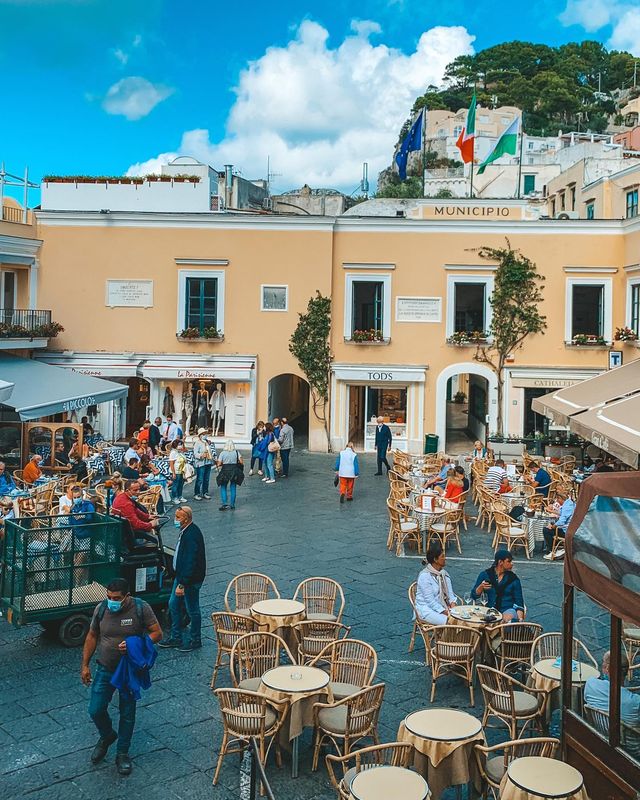 Captivating Capri: A Mediterranean Gem for Your Bucket List 📌