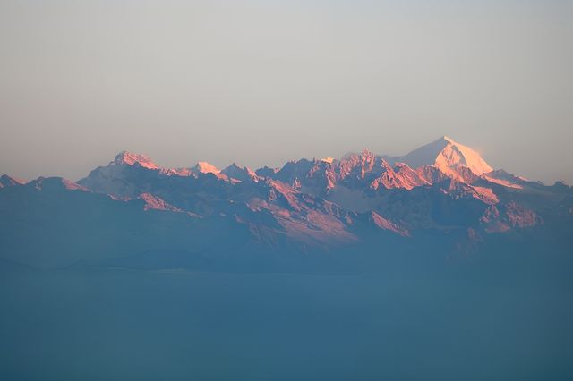 在尼泊爾納加闊特看雪山，山川湖海，人間值得！