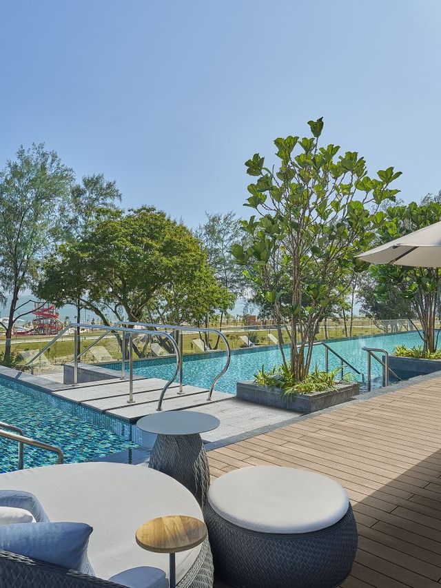 🌟 Penang's Luxe Stay: Marriott Gurney's Chic Comfort! 🌟