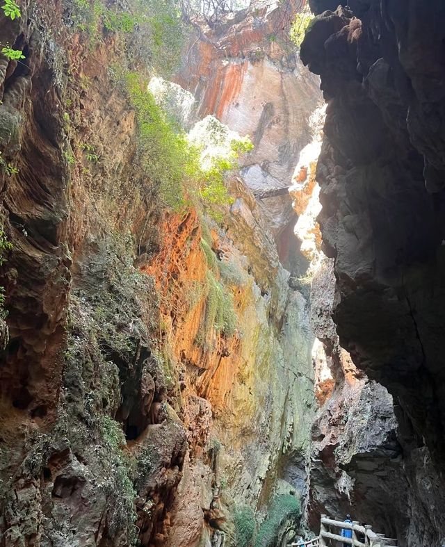 昆明|九鄉溶洞，高峽深谷藏神田