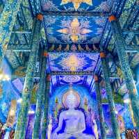 Wat Rong Suea Ten - Blue temple