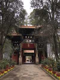 Wandering Around Kunming’s Golden Temple Park 🇨🇳