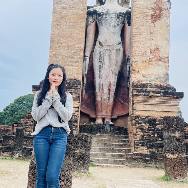  ไหว้พระ เมืองเก่า  อุทยานประวัติศาสตร์สุโขทัย