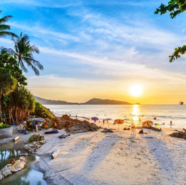 Phuket: The Pearl of the Andaman 🌴🌊