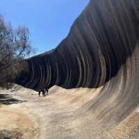 Drive to 🇦🇺 Nature's Masterpiece: Wave Rock