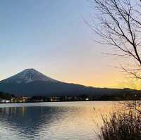 夕陽時刻，逆富士絕景。