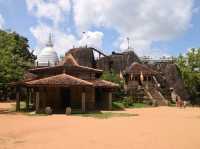 Isurumuniya Temple: a beautiful discovery 🇱🇰