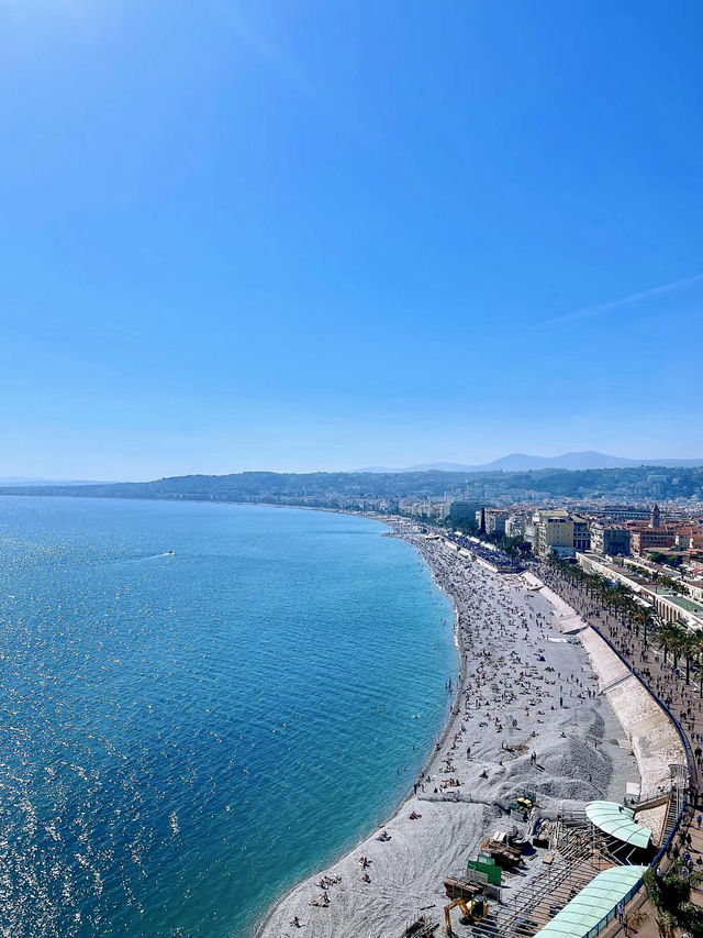 A Slice of Paradise: Strolling Along Nice’s Baie des Anges