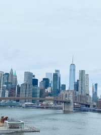 We walked across the iconic Brooklyn Bridge! 