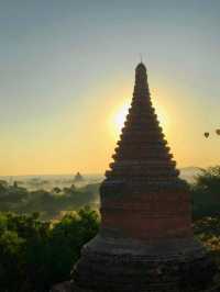 蒲甘欣賞日出日落第一名的景點：瑞山都塔 Shwesandaw Pagoda