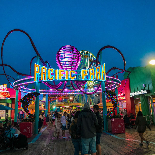 From Sunset to Night at Santa Monica Pier in LA 🇺🇸