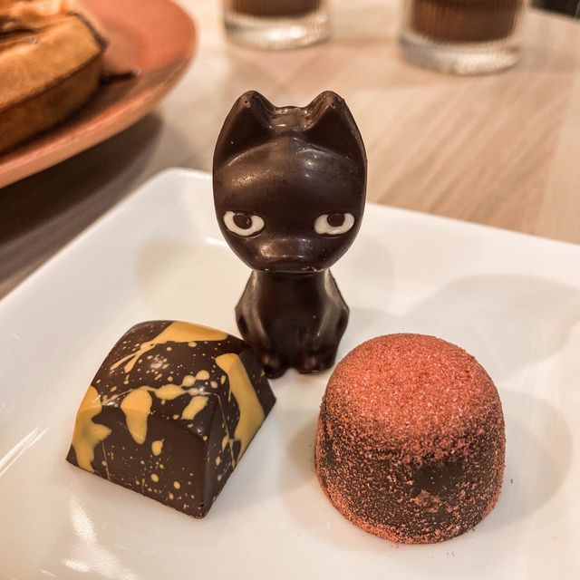 Award-Winning Choco: Chocoelf at Chinatown 