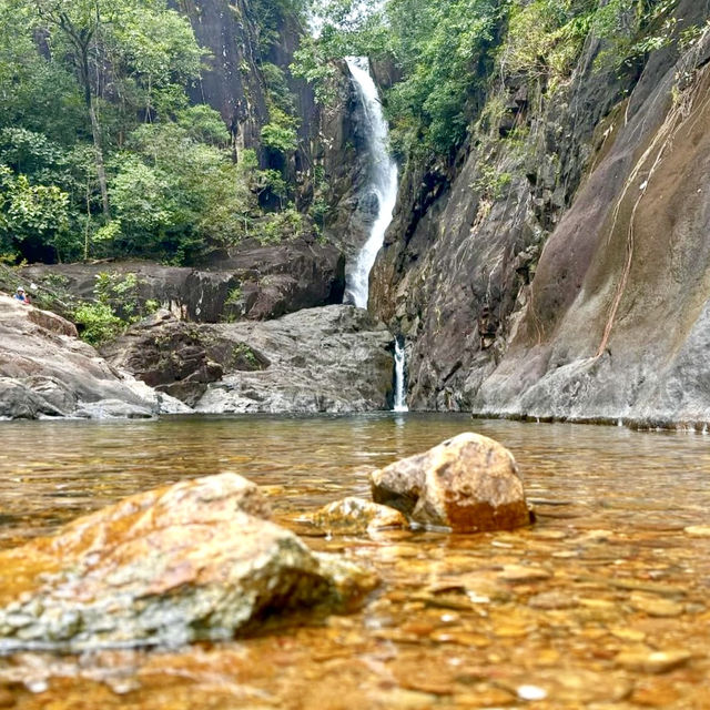 🌴 Unleash Your Adventure in Koh Chang!