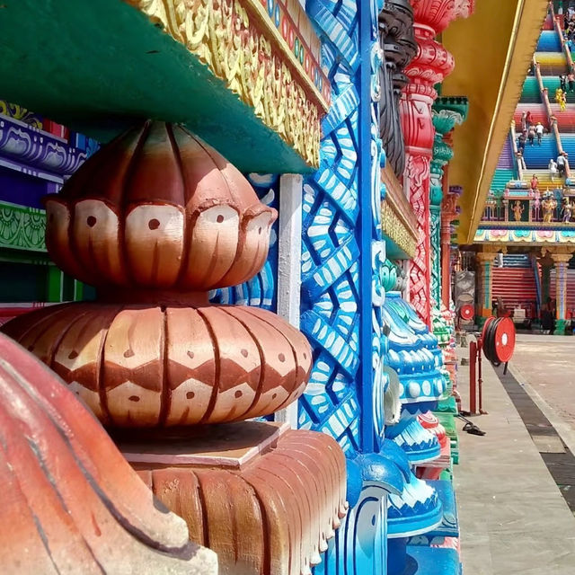 Batu Caves: A Stairway to Spiritual Splendor in Malaysia