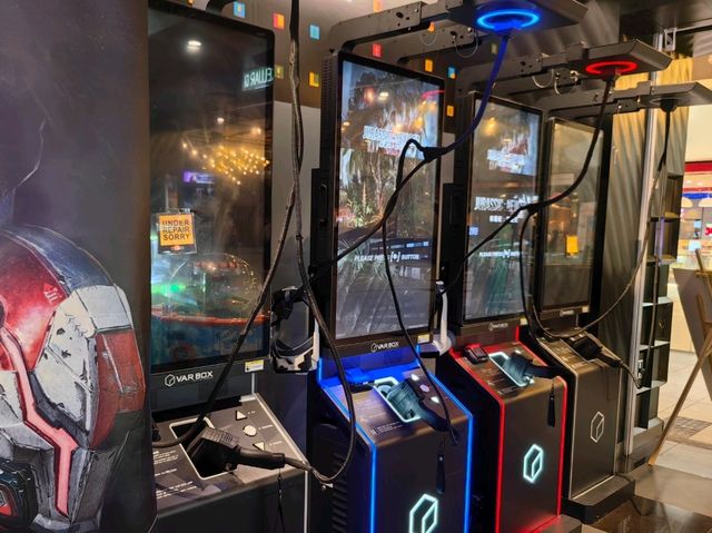 Game Zone Palo, Vibrant Arcade for Family Fun