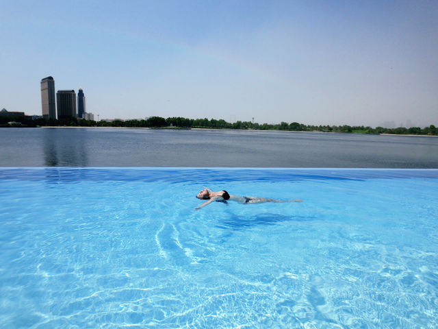 Right in front of Dubai Mall is the stunning infinity pool hotel - Park Hyatt Dubai.