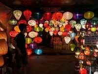 Hoi An Night Market เดินกินเที่ยว ฮอยอัน กลางคืน