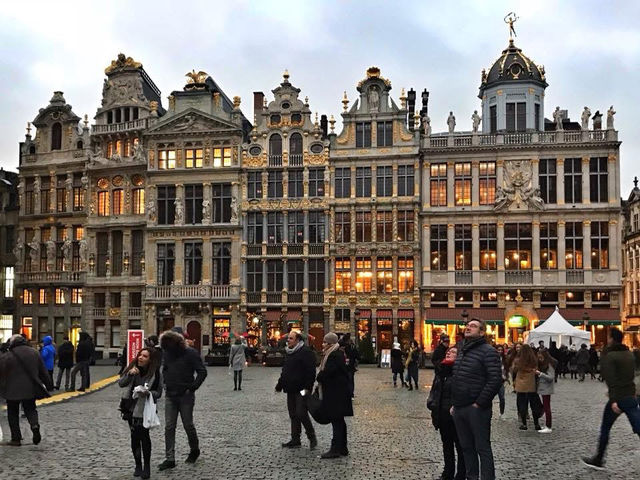 🇧🇪The Grand palace in Brussels🇧🇪🎄🥰