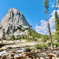 Yosemite National Park Natural scenarios With  fantastic Beauty of place 