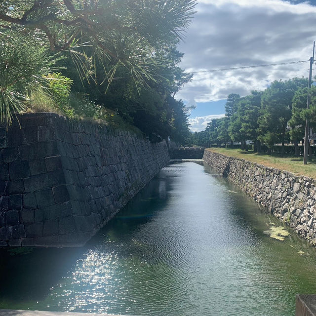  二條城（Nijo Castle）：京都的歷史瑰寶