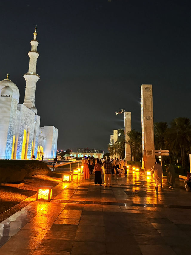 🌌 Beauty and the Mosque 