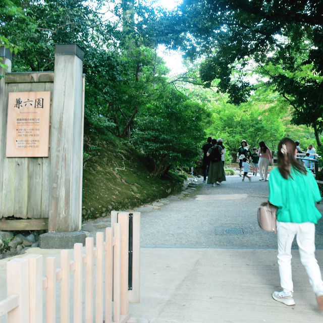 【北陸】日本の三大名園のひとつ「兼六園」で和を感じる