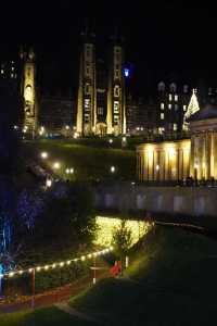 Edinburgh's Winter Exclusive Christmas Market is a Must-Visit!