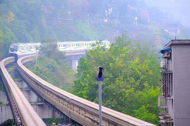 穿越奇景，夢回山城