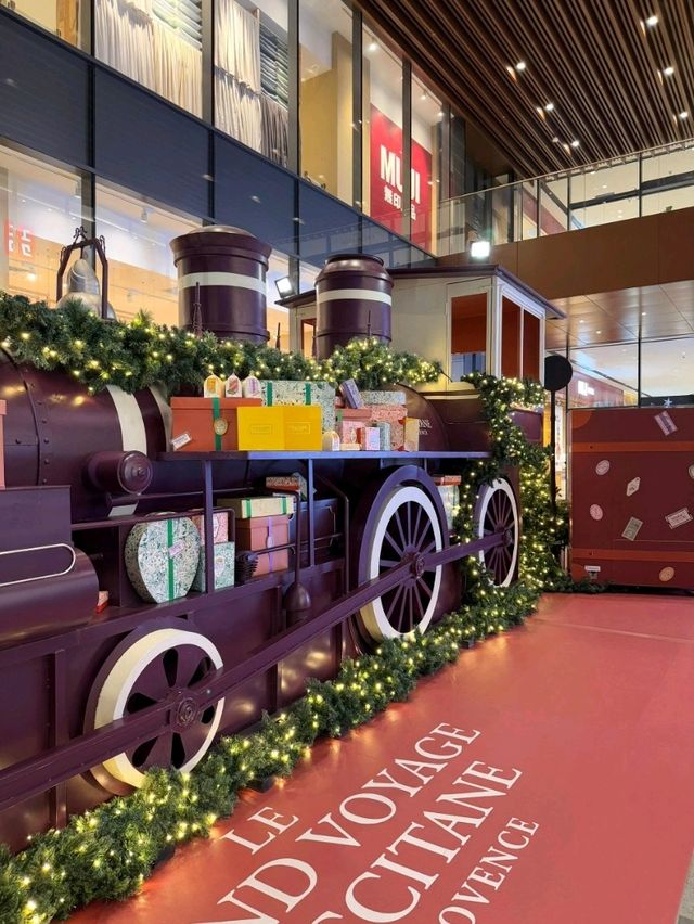 Step into Holiday Magic at TRX Mall’s Festive Wonderland