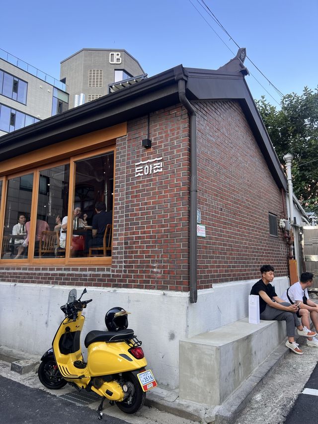 韓国/ソウル【龍山】行列ができるサムギョプサル屋さん