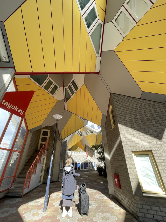 Yellow, Cube house and exciting architecture in Rotterdam 