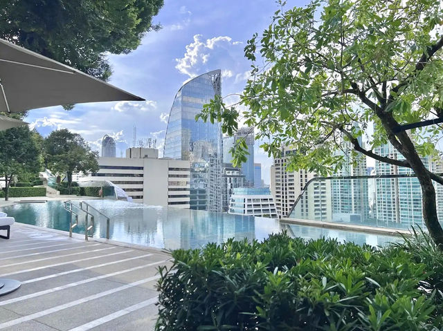 Infinity Pool @Park Hyatt Bangkok