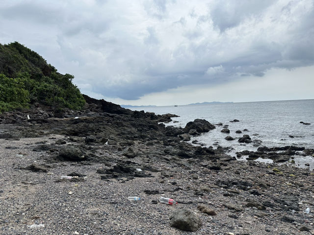 หาดกรวด หาดลับๆ บนเกาะล้าน