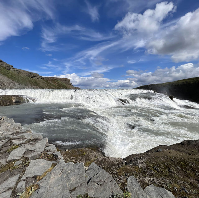 MUST GO: Majestic Gullfoss with rainbow